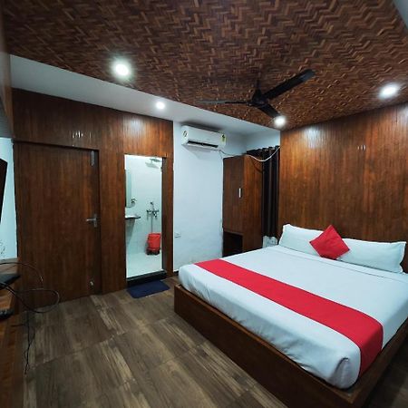 Hotel Rudraksha Inn デーオーガル エクステリア 写真