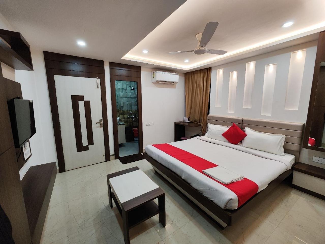 Hotel Rudraksha Inn デーオーガル エクステリア 写真